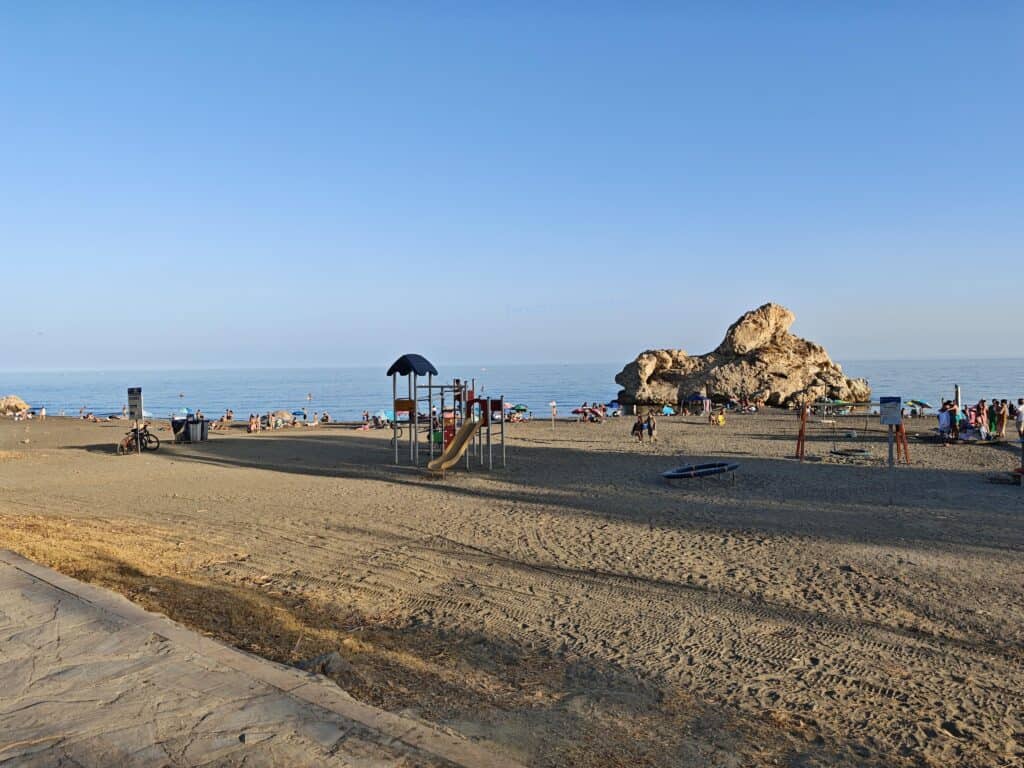 Peñon del cuervo beach